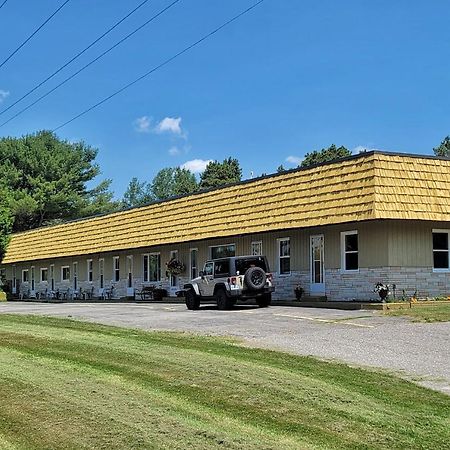 Maciver'S Motel And Camp Blind River Kültér fotó
