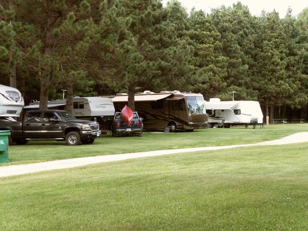 Maciver'S Motel And Camp Blind River Kültér fotó